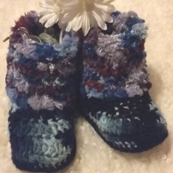 ⭐️ Host Pick ⭐️ Hand Made Knitted Blue/ Purple Slippers/Booties - Picture 4 of 4